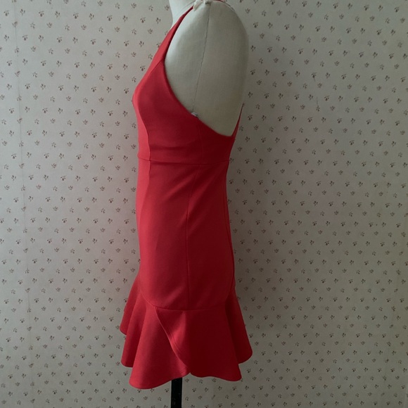 Lover’s + Friends red fitted dress with criss cross straps size Small. - Picture 6 of 13
